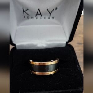 Kay Jewelers Men's Black and Gold Band